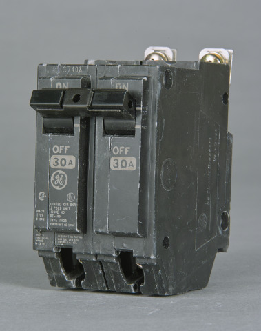 GE THQB2125